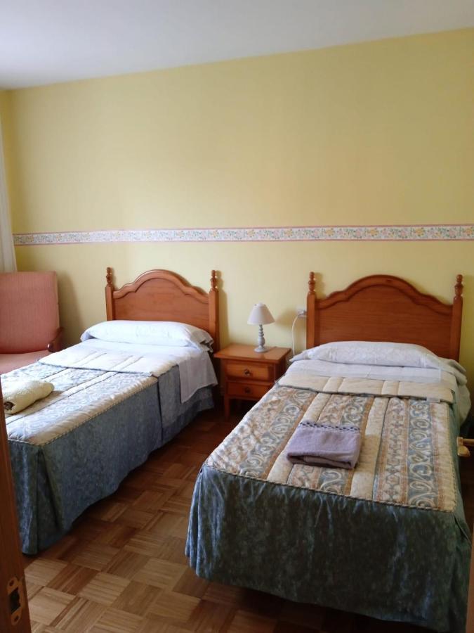 Casa Montse-Izquierda Apartment โคลอมเบรส ภายนอก รูปภาพ